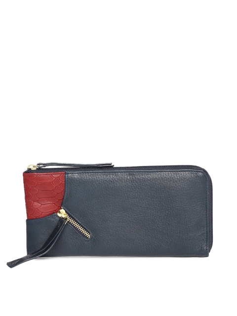 

Hidesign Women Navy Leather Zip Around Wallet, Navy blue