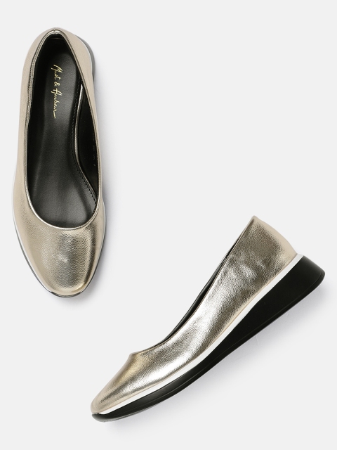 

Mast & Harbour Women Gold-Toned Solid Pumps
