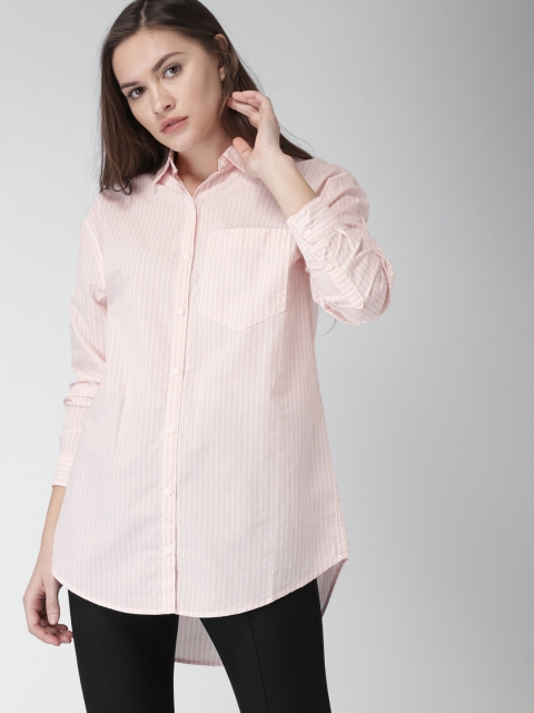 

FOREVER 21 Women White & Pink Regular Fit Striped Casual Shirt