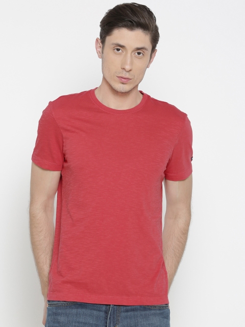 

Arrow Sport Men Red Solid Round Neck T-Shirt