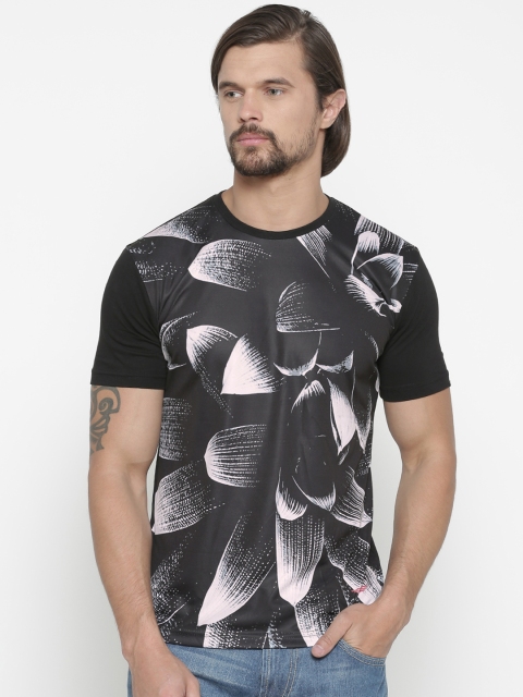 

Flying Machine Men Black Printed Round Neck T-shirt