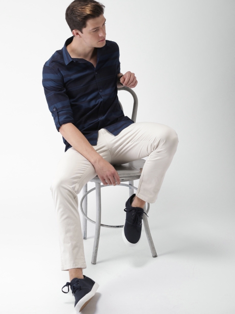 

Mast & Harbour Men Blue Regular Fit Striped Casual Shirt