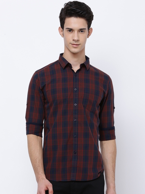 

HIGHLANDER Men Red & Navy Blue Slim Fit Checked Casual Shirt