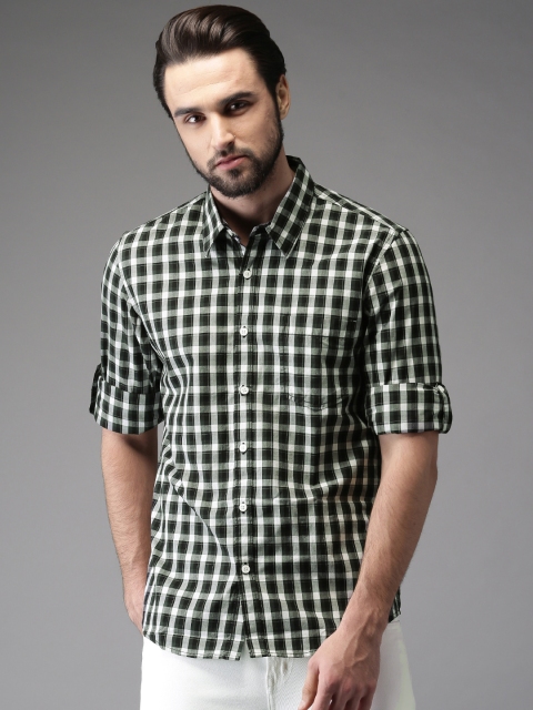 

HERE&NOW Men Black & White Regular Fit Checked Casual Shirt