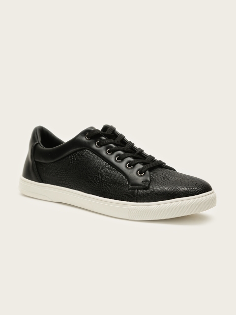 

LOCOMOTIVE Men Black Sneakers