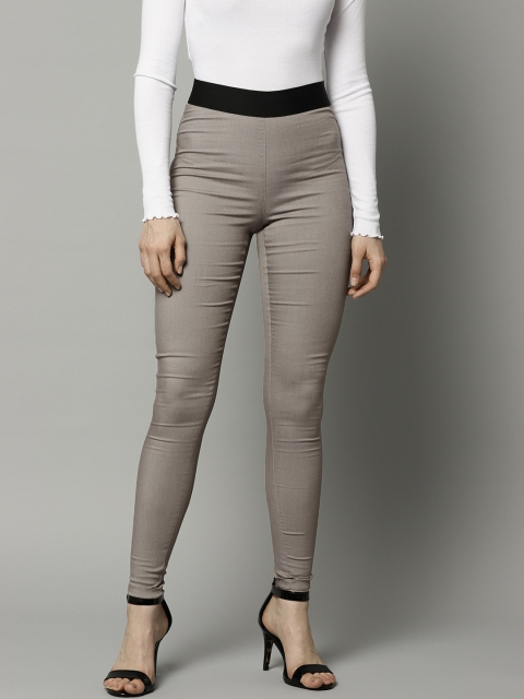 

Marks & Spencer Grey Solid Jeggings