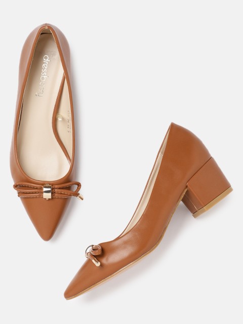 

DressBerry Women Camel Brown Solid Pumps