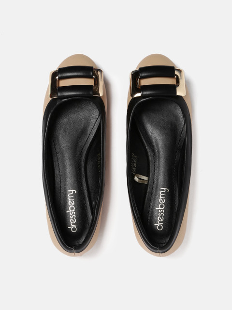 

DressBerry Women Beige & Black Solid Synthetic Ballerinas