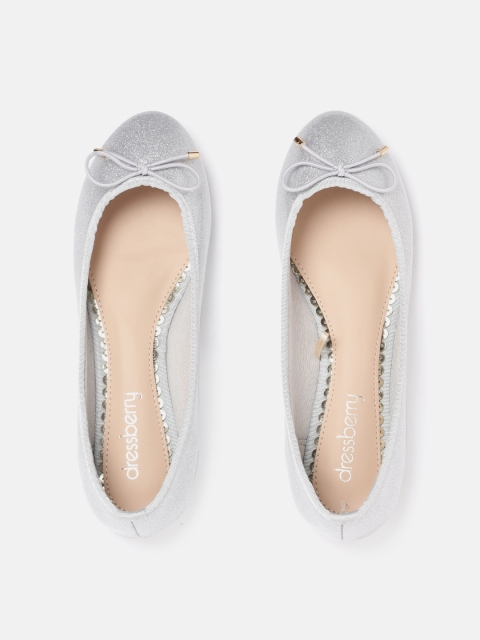

DressBerry Women Silver-Toned Shimmery Ballerinas