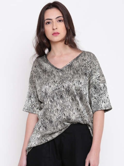 

JUNAROSE Plus Size Women Silver Black Printed Boxy Top