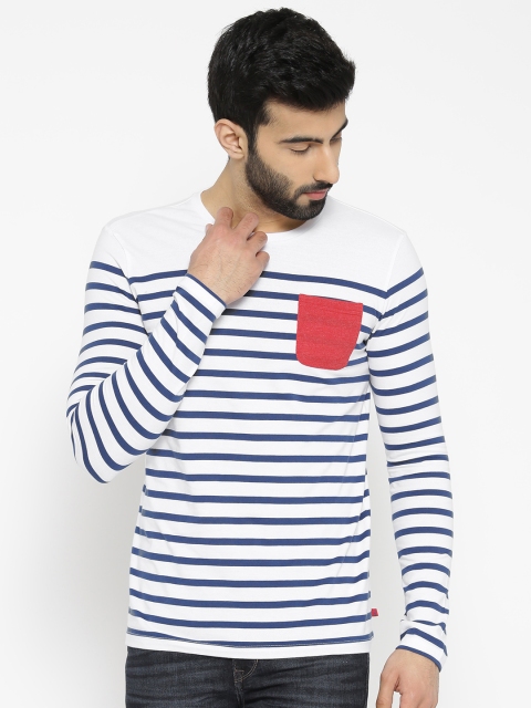 

United Colors of Benetton Men White Blue Striped Round Neck T-shirt