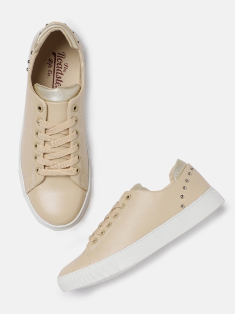 

Roadster Women Beige Sneakers