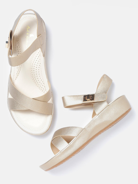 

Mast & Harbour Women Gold-Toned Flats