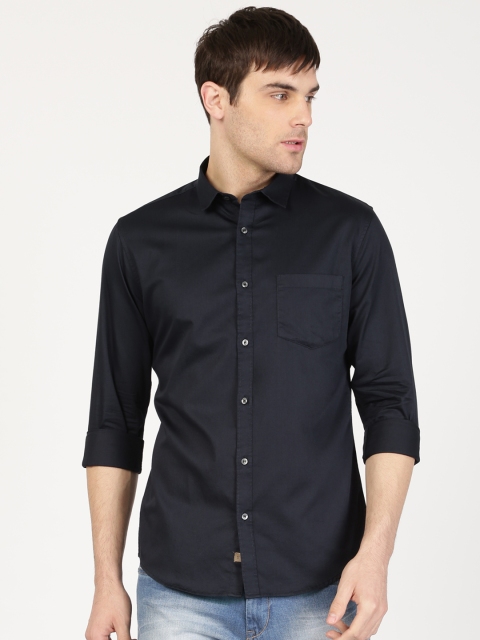 

ether Men Navy Blue Solid Slim Fit Casual Shirt