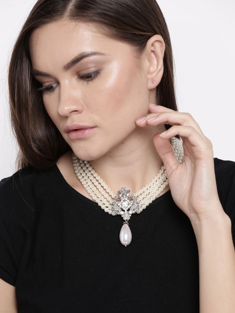 

OOMPH Cream-Coloured Choker Necklace