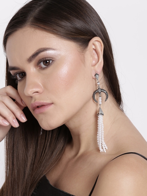 

OOMPH White & Oxidised Silver-Toned Beaded Tasselled Earrings