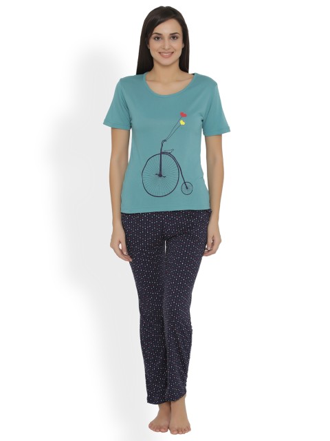 

Clovia Blue & Navy Blue Printed Lounge Set LS0297P08XL