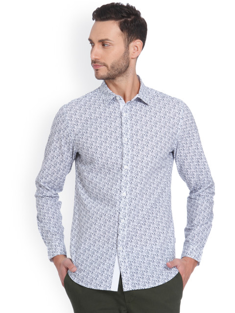 

ONLY & SONS Men White & Navy Blue Regular Fit Printed Casual Shirt