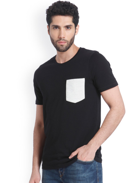 

ONLY & SONS Men Black Solid Round Neck T-shirt