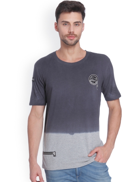 

ONLY & SONS Men Grey Colourblocked Round Neck T-shirt