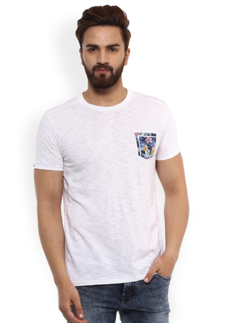 

Mufti Men White Solid Round Neck T-Shirt