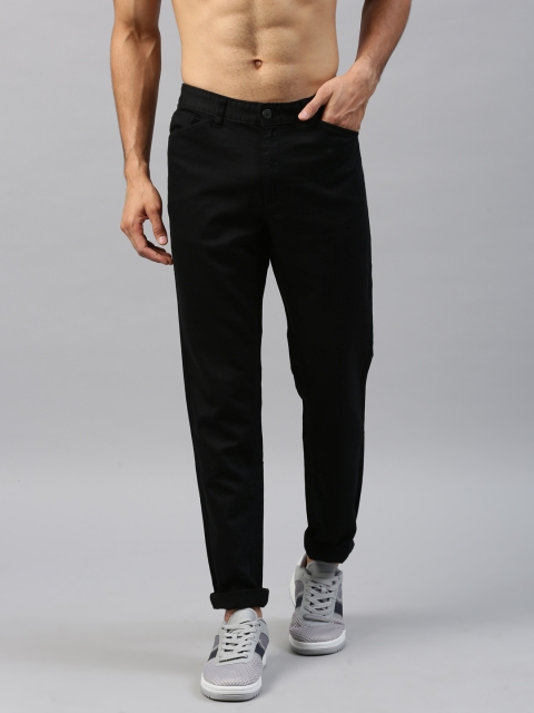 

HRX by Hrithik Roshan Men Black Regular Fit Solid Trousers