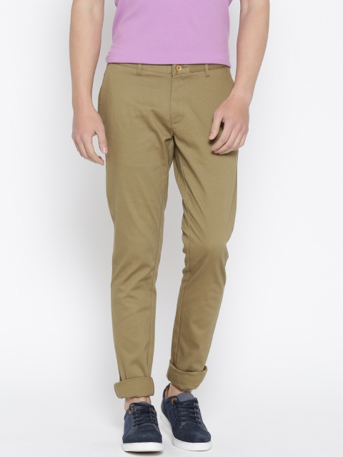 

Blackberrys Men Khaki Sharp Slim Fit Solid Chinos