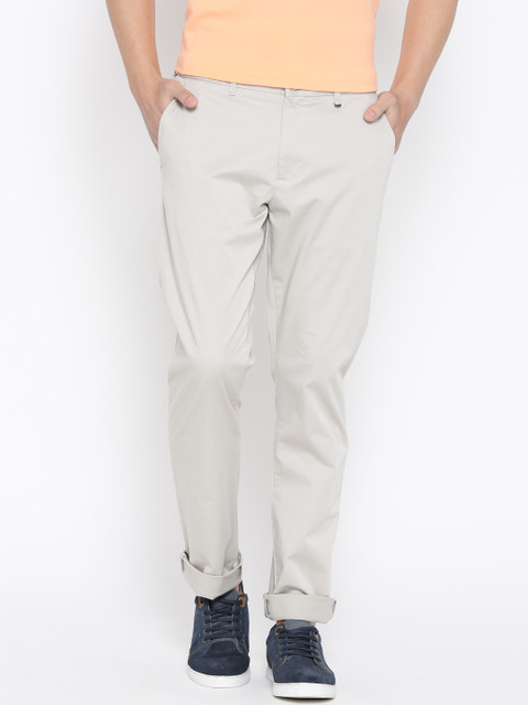 

Blackberrys Men Light Grey Sharp Tapered Fit Solid Chinos