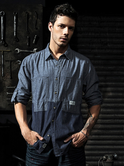 

Roadster Time Travlr Men Blue Regular Fit Solid Casual Shirt