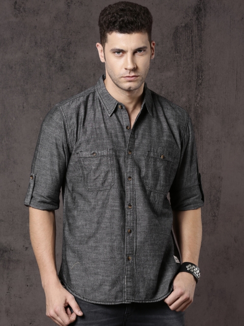 

Roadster Men Charcoal Grey Solid Casual Shirt with Slub Effect