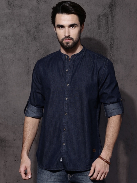 

Roadster Men Blue Regular Fit Solid Mandarin Collar Casual Shirt