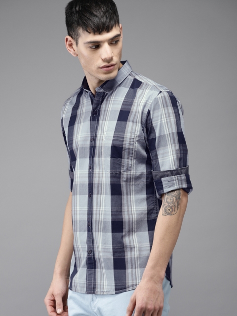 

Moda Rapido Men Grey & Navy Blue Regular Fit Checked Casual Shirt