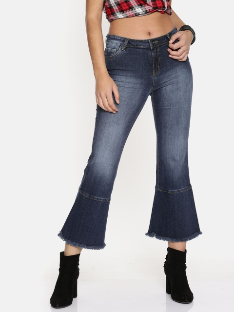 

Roadster Women Blue Cropped Flared Mid-Rise Clean Look Stretchable Jeans