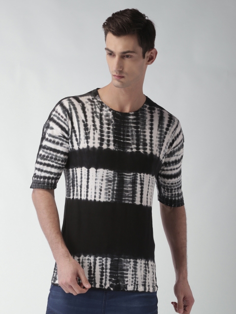 

Blue Saint Men White & Black Dyed Round Neck T-shirt