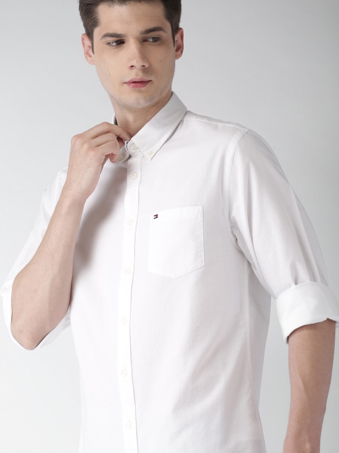 

Tommy Hilfiger Men White Snug Regular Fit Solid Casual Shirt