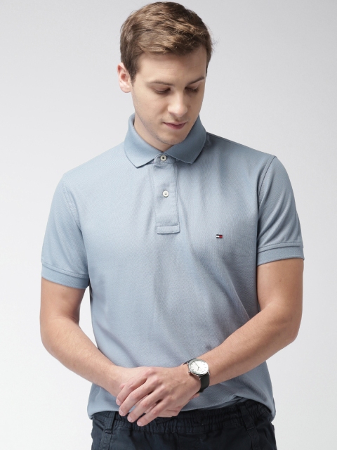 

Tommy Hilfiger Men Blue Solid Polo Collar T-shirt