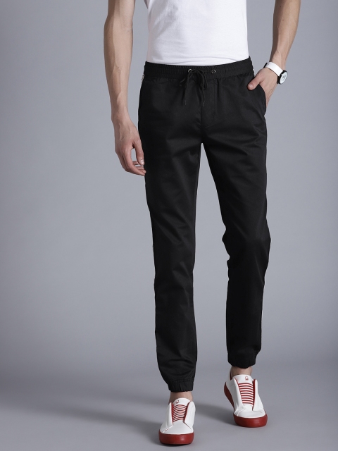 

Kook N Keech Men Black Regular Fit Solid Joggers