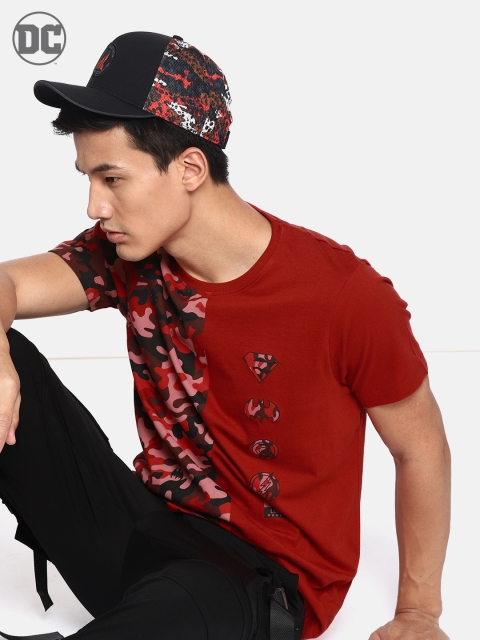 

Justice League Men Red Printed Round Neck T-shirt