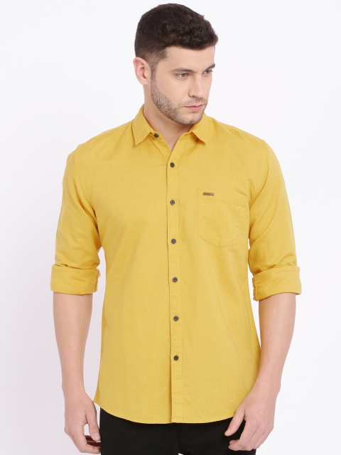 

Wrangler Men Mustard Yellow Regular Fit Solid Casual Shirt