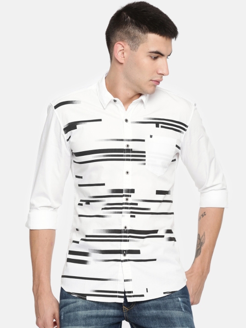 

Wrangler Men White & Black Slim Fit Printed Casual Shirt