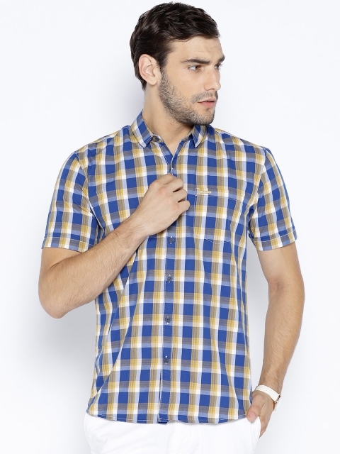 

Wrangler Men Blue & Mustard Yellow Regular Fit Checked Casual Shirt