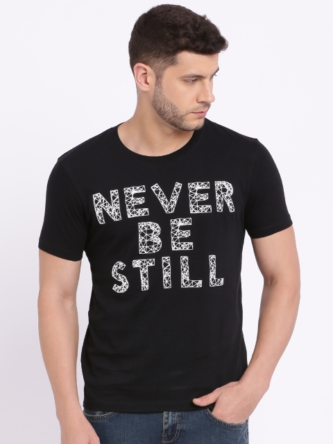 

Wrangler Men Black Printed Round Neck T-shirt