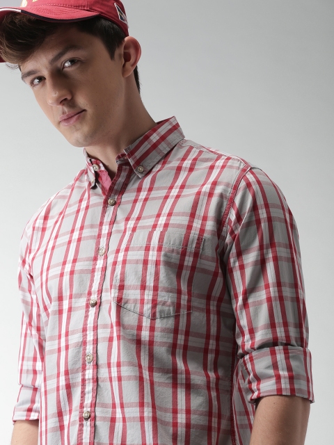 

Harvard Men Grey & Red Slim Fit Checked Casual Shirt
