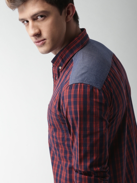 

Harvard Men Navy & Red Coloured Slim Fit Checked Casual Shirt, Navy blue