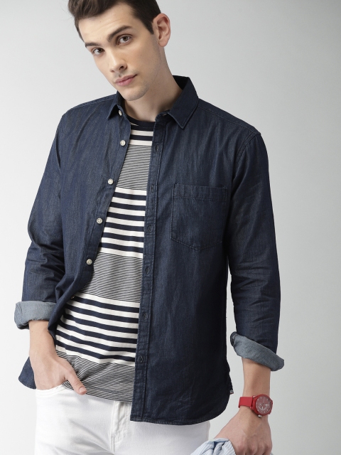 

Harvard Men Blue Slim Fit Solid Casual Chambray Shirt