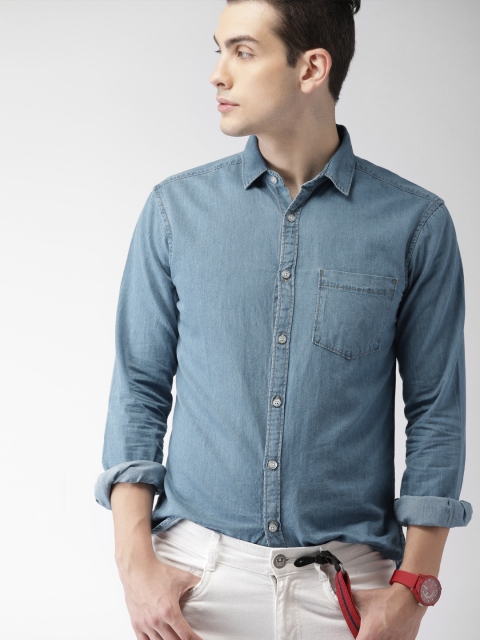 

Harvard Men Blue Slim Fit Solid Casual Chambray Shirt