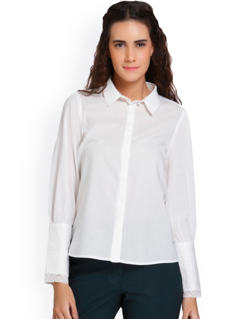 

Vero Moda Women White Regular Fit Solid Casual Shirt