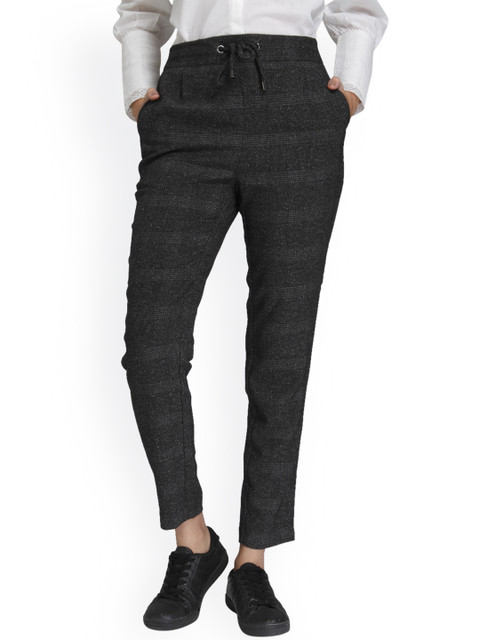 

Vero Moda Women Charcoal Grey Carrot Tapered Fit Checked Regular Trousers