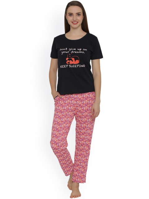 

Clovia Black & Pink Printed Lounge Set LS0298P083XL