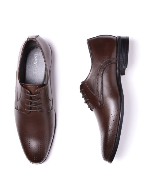 

INVICTUS Men Brown Formal Derbys